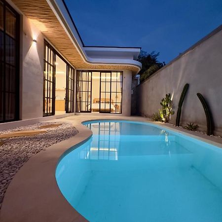 Emma'S Villa Seminyak Buitenkant foto